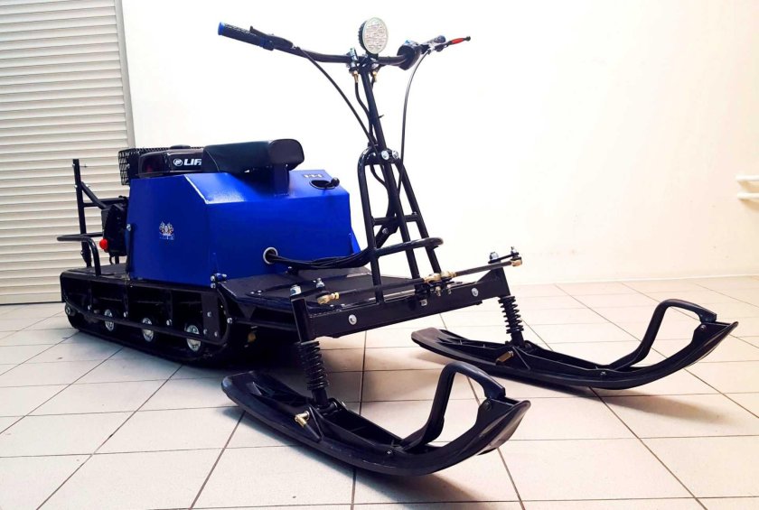 Мотобуксировщик Лидер с лыжным модулем 15 л/с