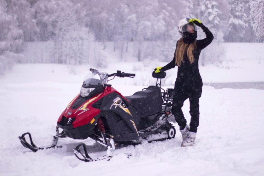 Катание на снегоходе