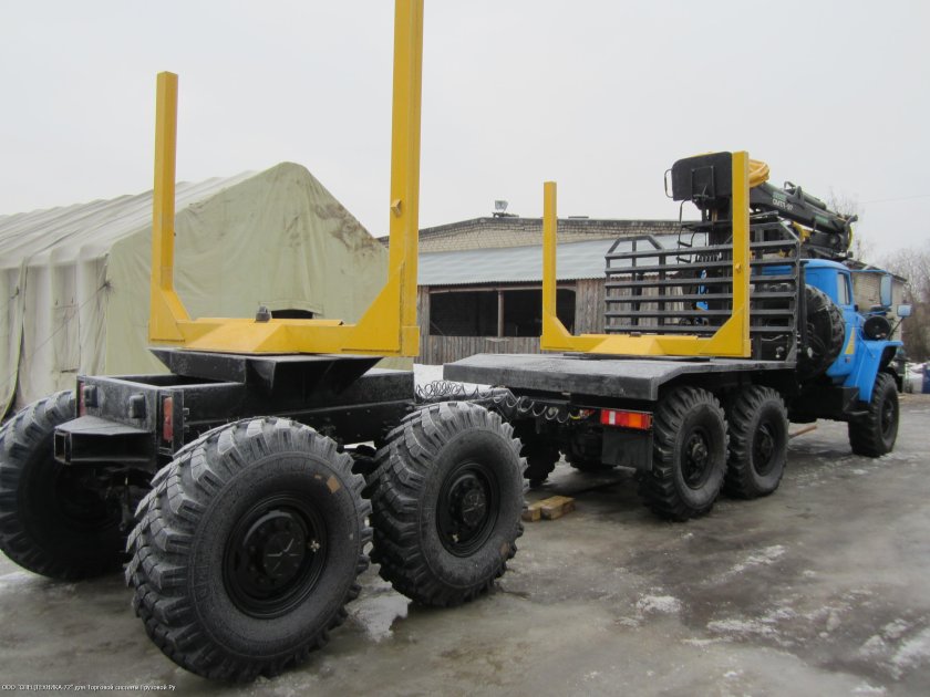 Прицеп роспуск лесовозный Урал