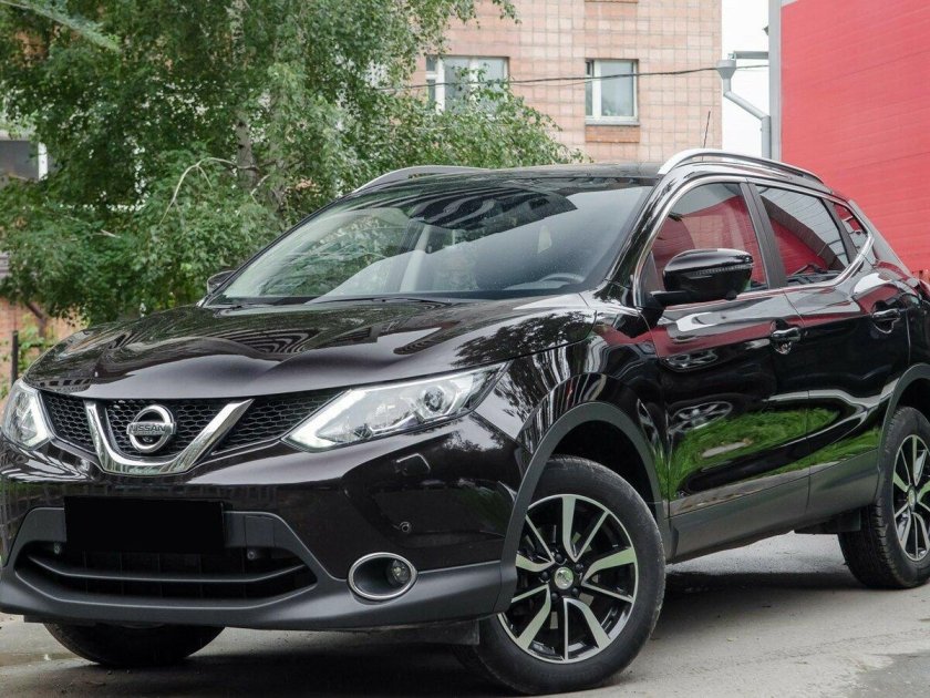 Nissan Qashqai 2014 черный
