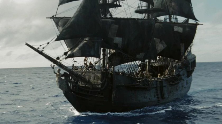 Корабль из пиратов Карибского моря черная Жемчужина