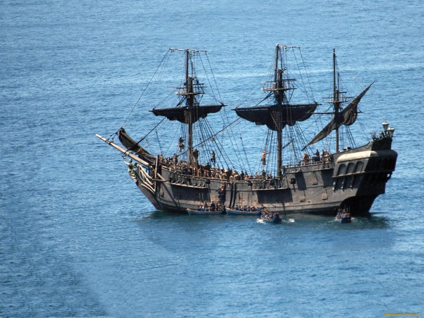 Галеон черная Жемчужина