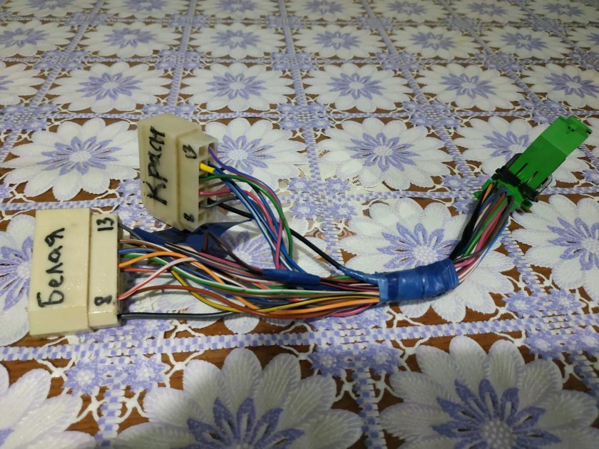 Разъём щитка приборов ВАЗ 2110