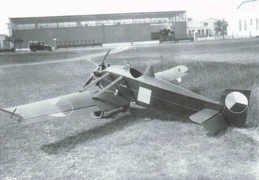 Avia BH-9