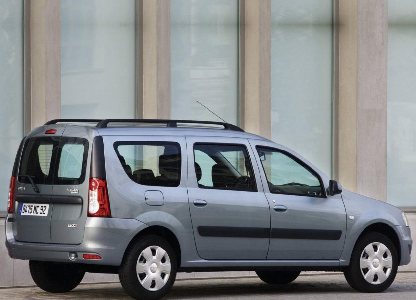 Renault Logan Dacia универсал