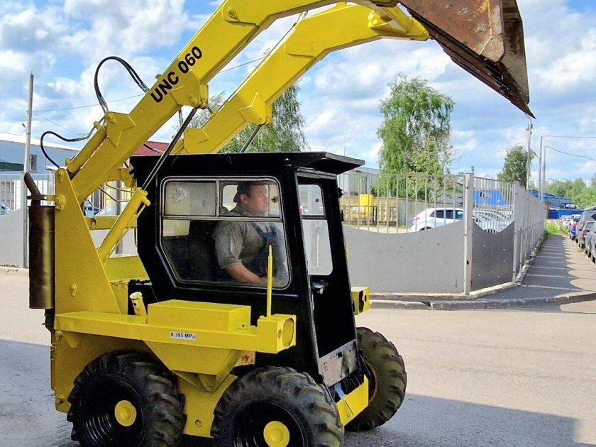 Ант 750 мини погрузчик