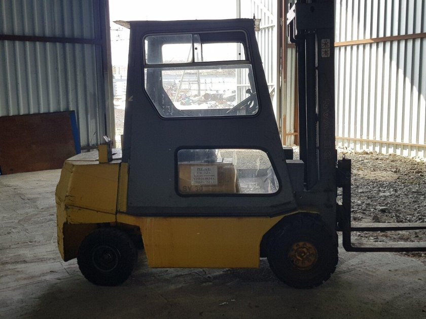 Вилочный автопогрузчик