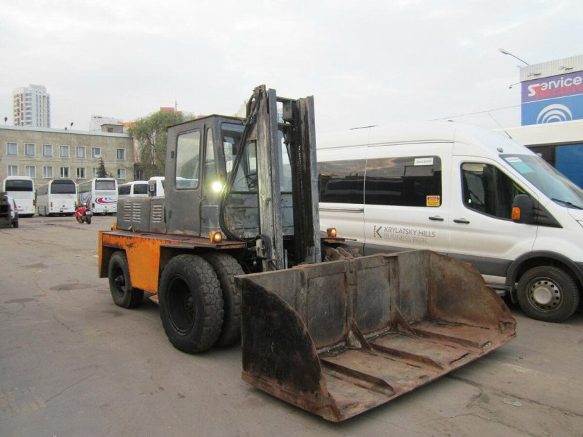 Львовский погрузчик 1991 года