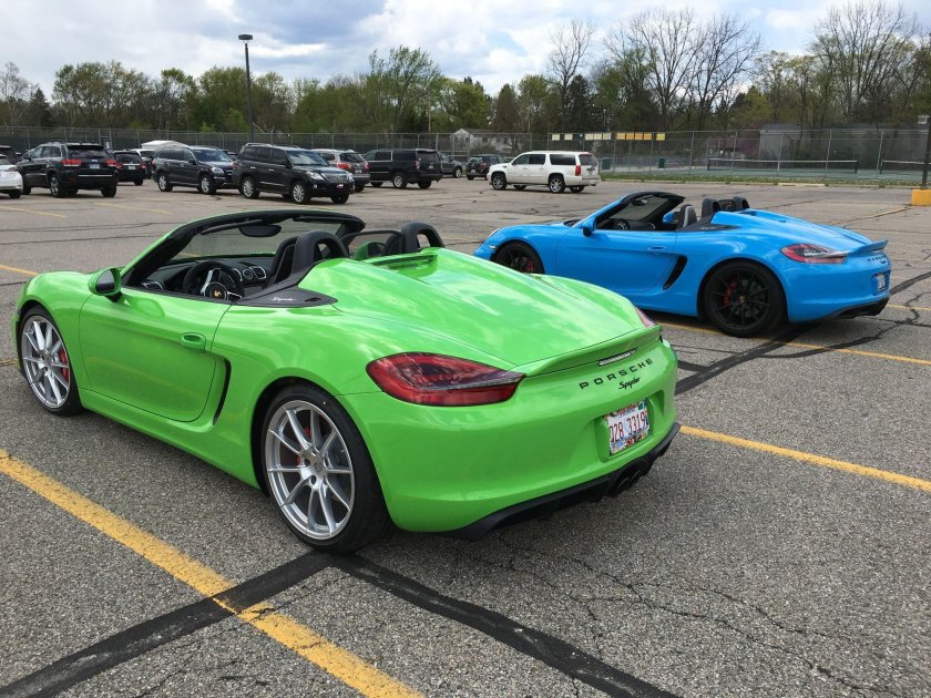 Porsche 718 Boxster зелёный