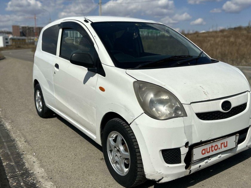 Daihatsu mira 2010