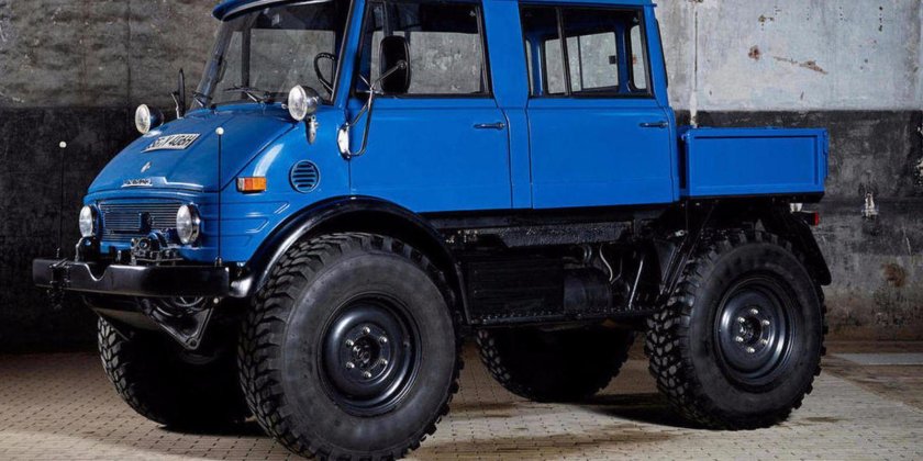 Mercedes-benz unimog 406