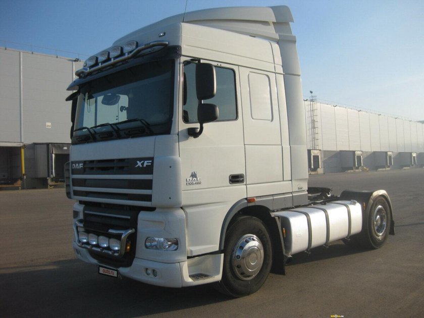 DAF XF 105 белый