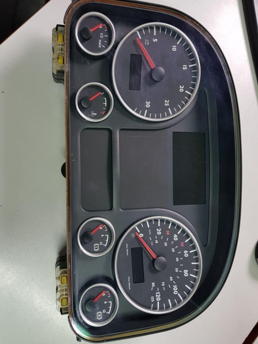 Приборная панель man TGX