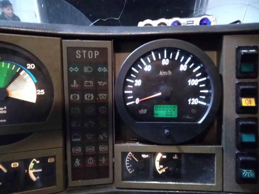 Панель ман f 2000