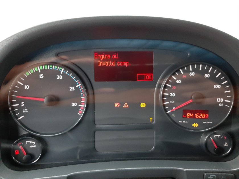 Щиток приборов ман ТГЛ