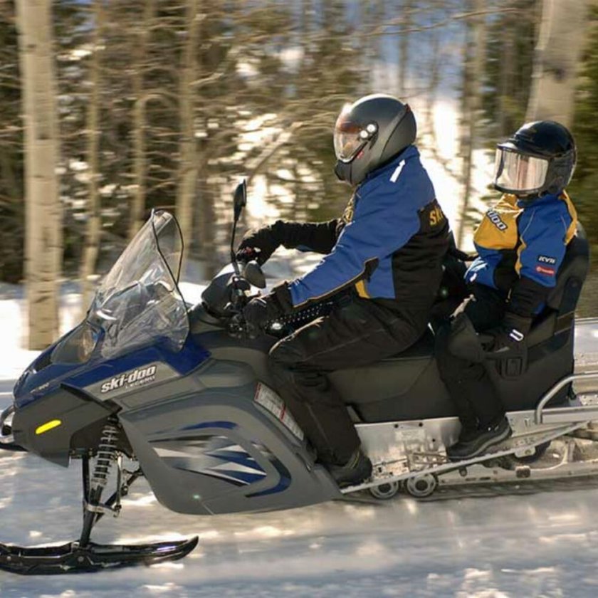 BRP Ski-Doo Legend Touring v800