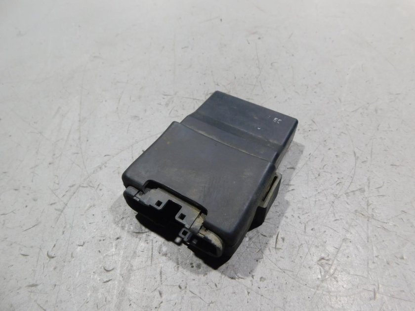 Коммутатор Хонда сб 400