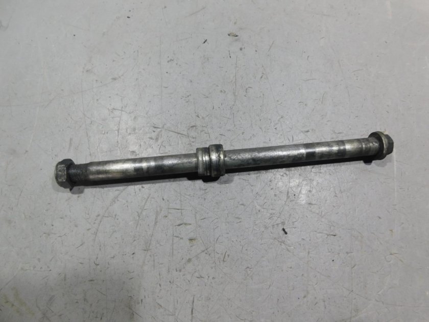 Ось заднего колеса Хонда кр 125