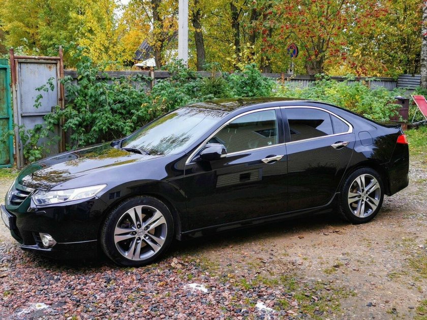Honda Accord 2011 Type s черная