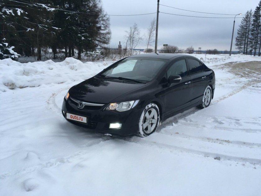 Хонда Цивик 4д черный