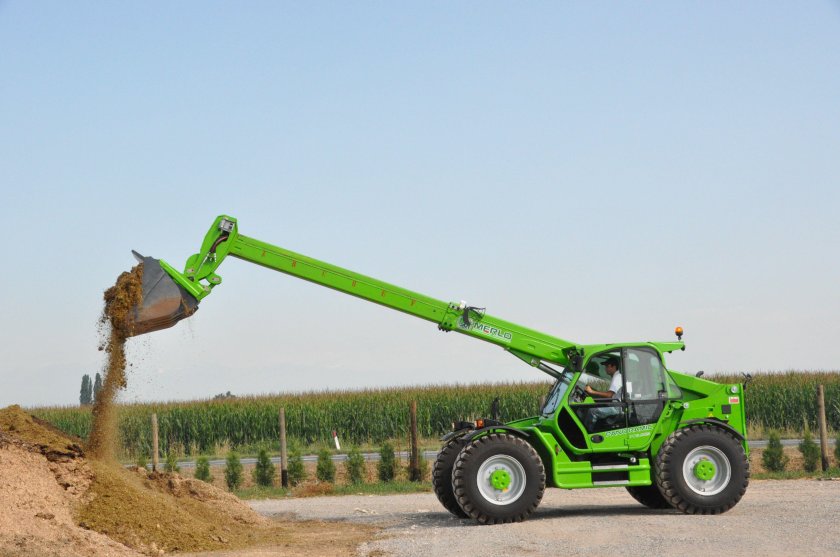 Телескопический погрузчик Мерло