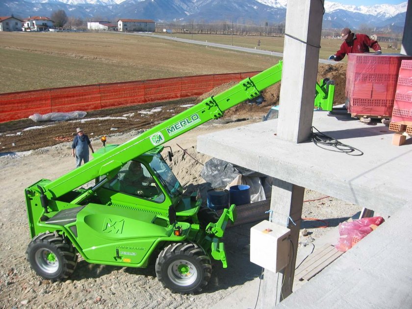 Телескопический погрузчик Marlow