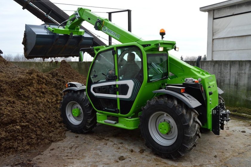 Merlo TF35.7-100ee