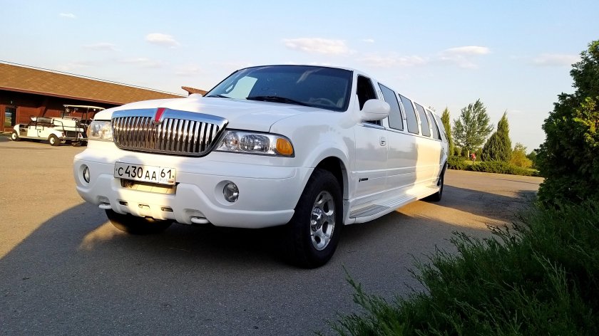 Лимузин Линкольн навигатор