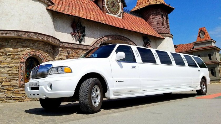 Лимузин линкольн навигатор
