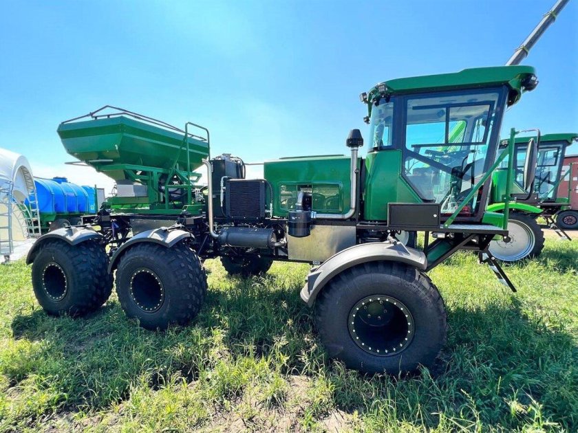 Опрыскиватель Казаньсельмаш ОС-2500м
