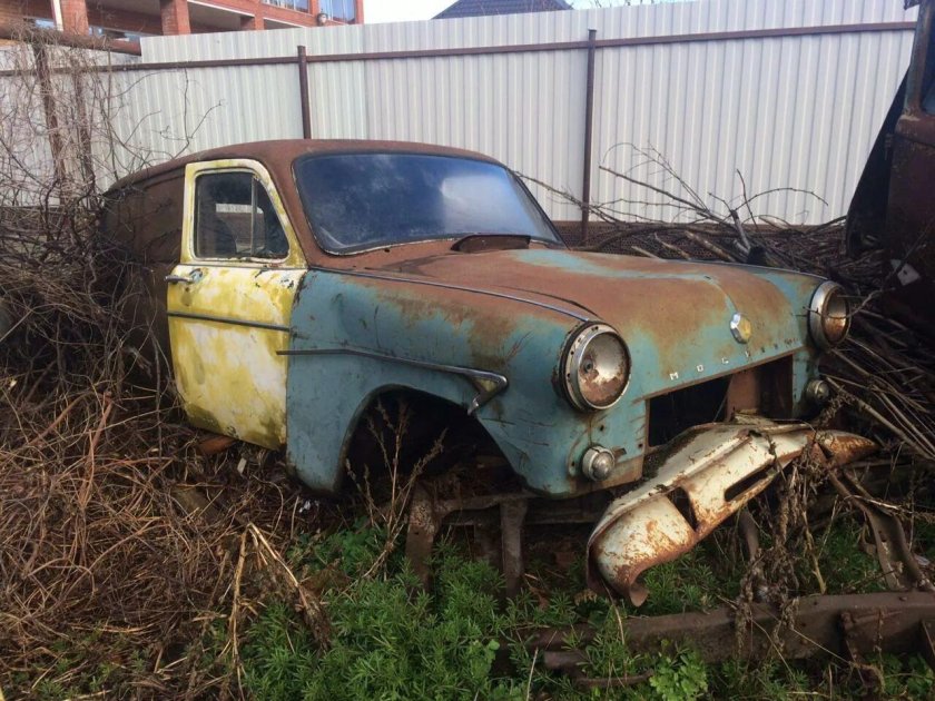 Машина Москвич 430