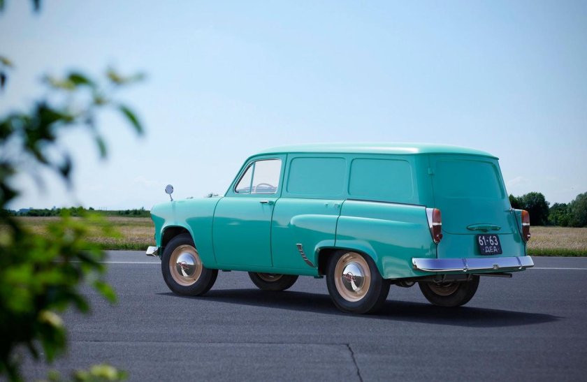 Москвич 430 фургон