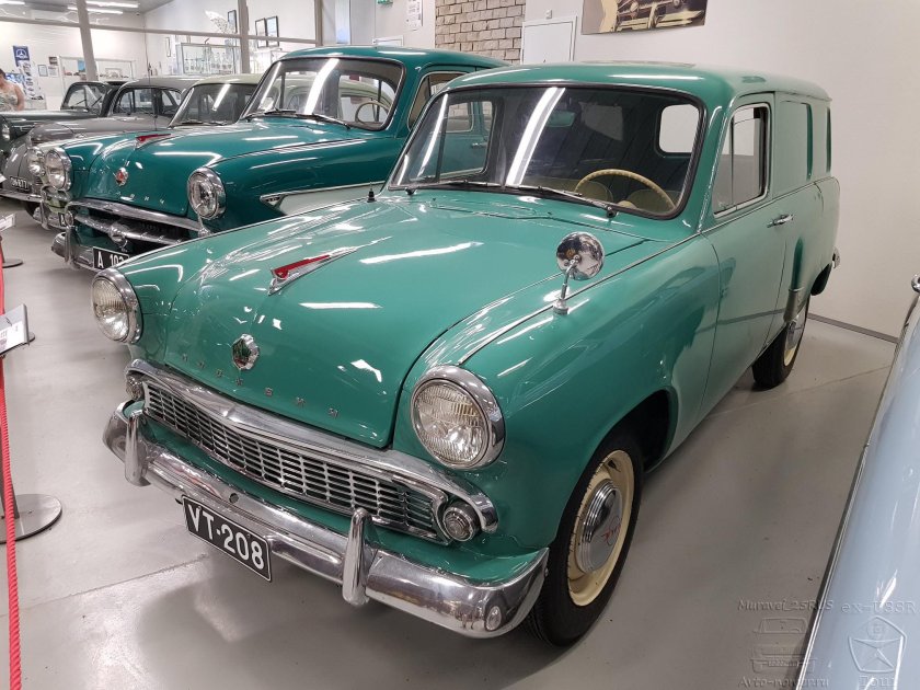 Автомобиль Москвич 430