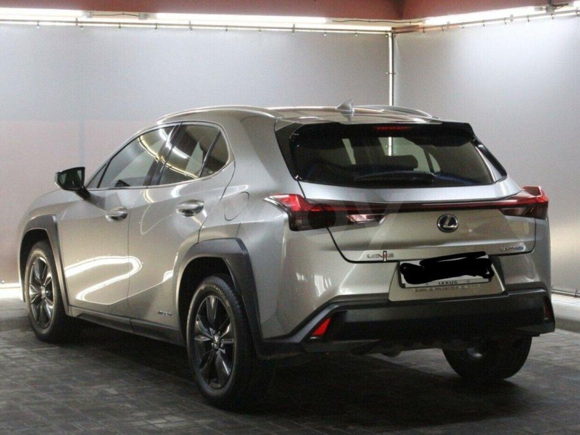 Lexus UX 250h