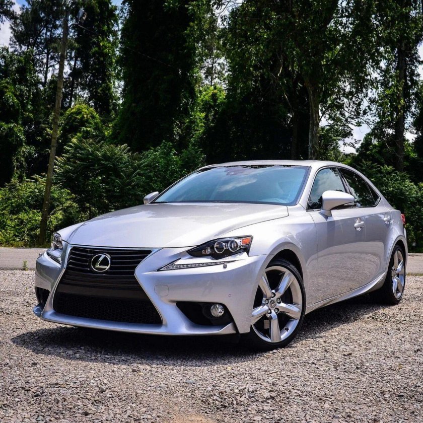 Лексус ИС 250