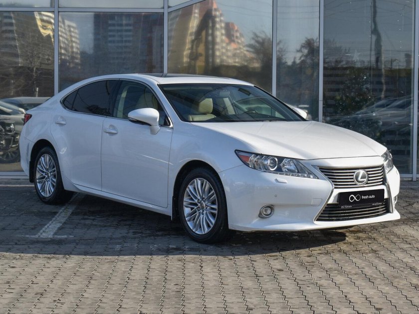 Лексус ЕС 250 2014