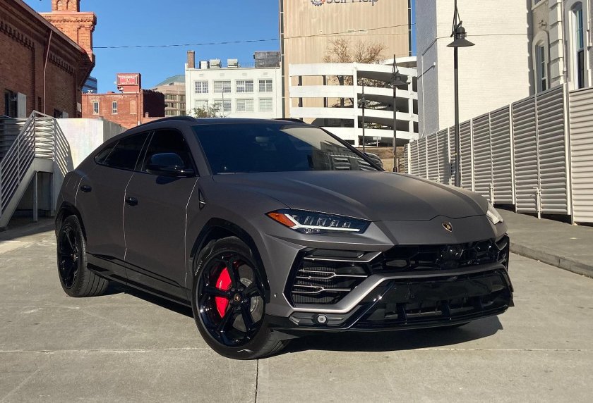 Ламборгини урус