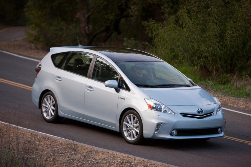 Toyota Prius v ( ) 2012