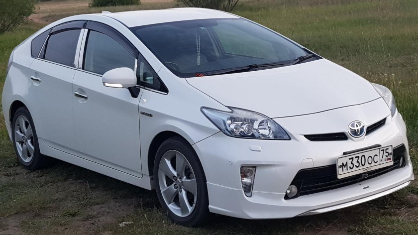 Toyota Prius 30