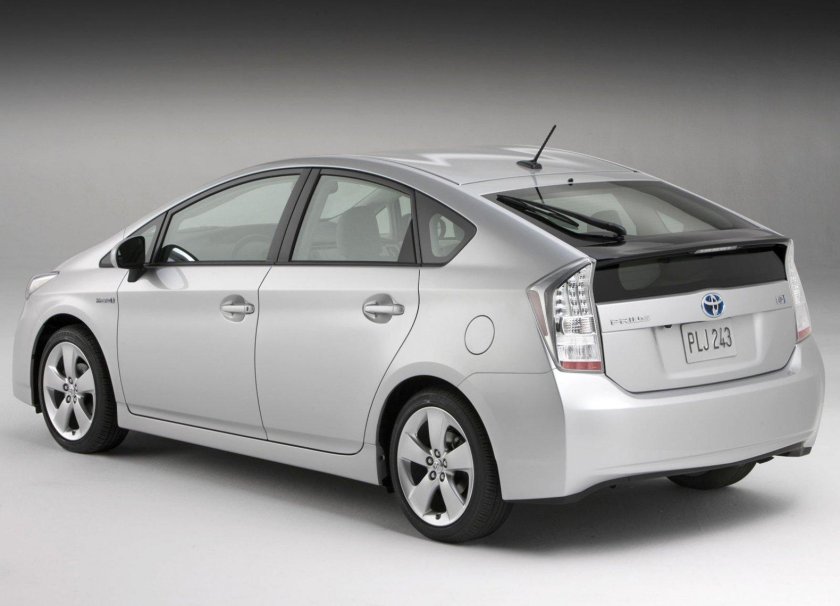 Тойота Приус гибрид