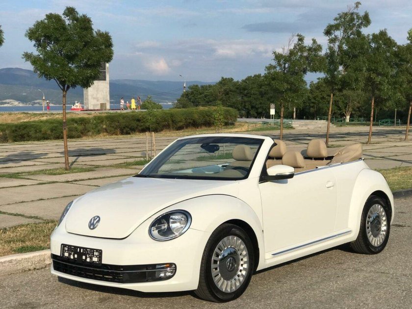 Volkswagen Beetle кабрио белый