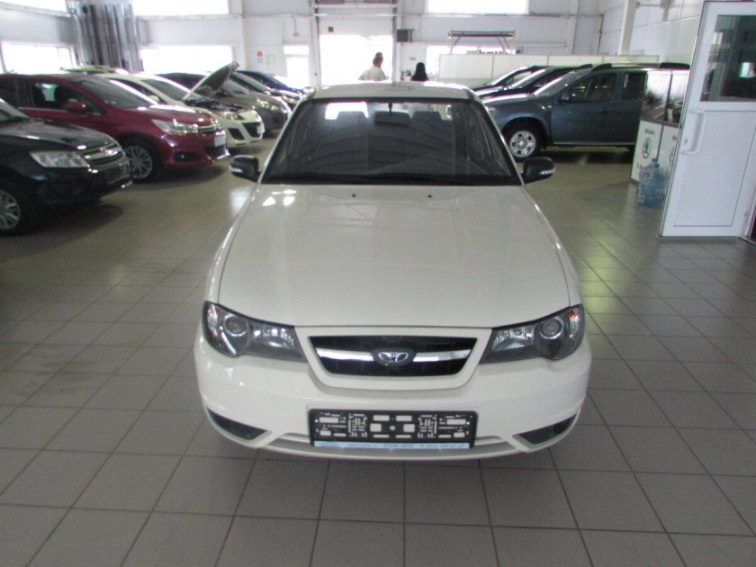 Daewoo Nexia 2016 белая