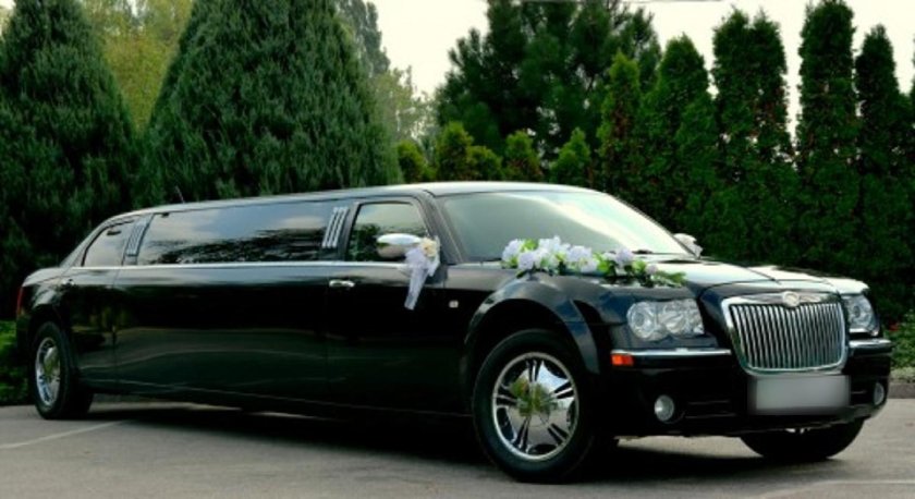 Chrysler 300c лимузин