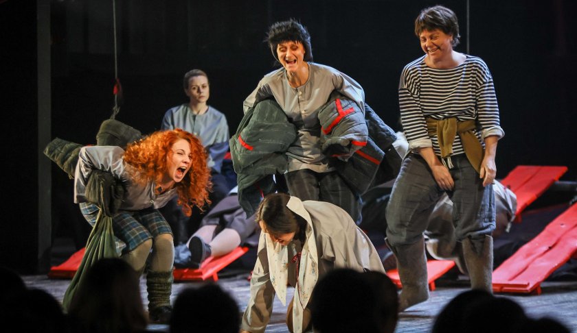 Мир театра спектакль сцена