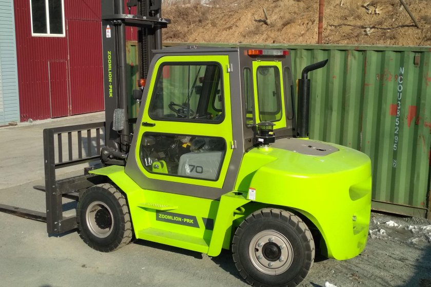 Вилочный погрузчик Zoomlion fd30