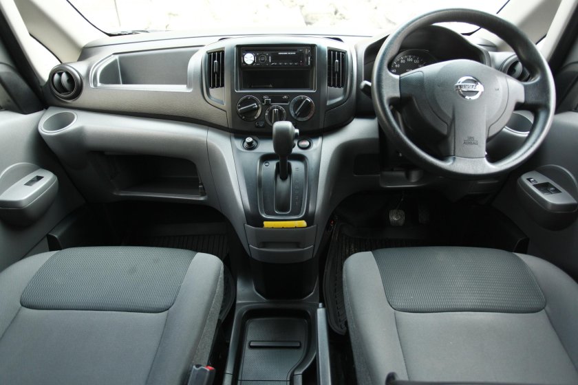 Nissan nv200 салон