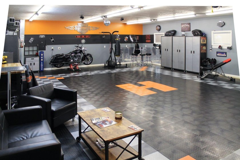 Интерьер автомастерской