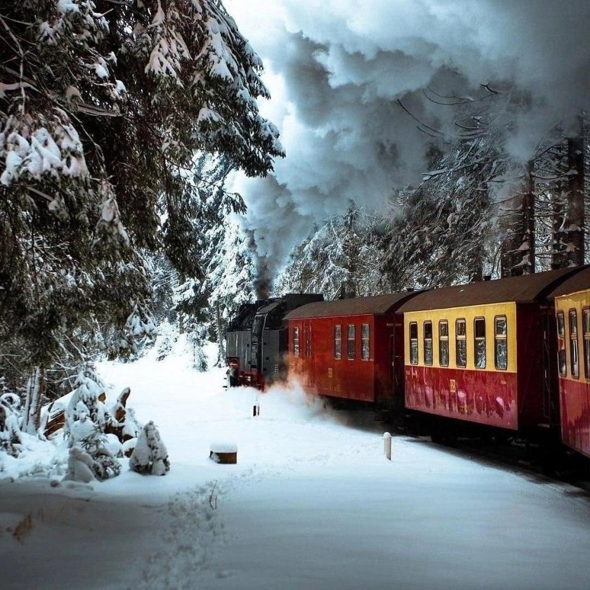 Паровоз зимой Гарц Германия