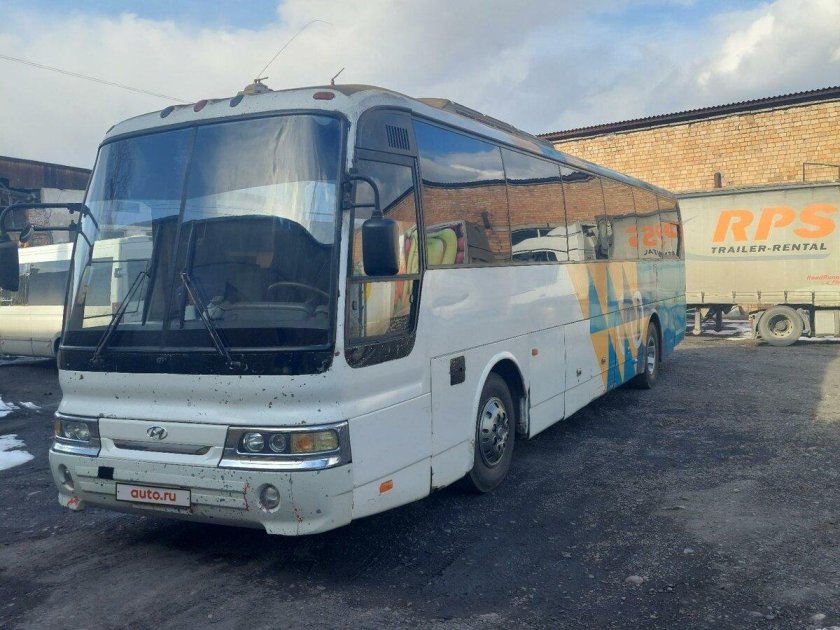 Автобус hyundai