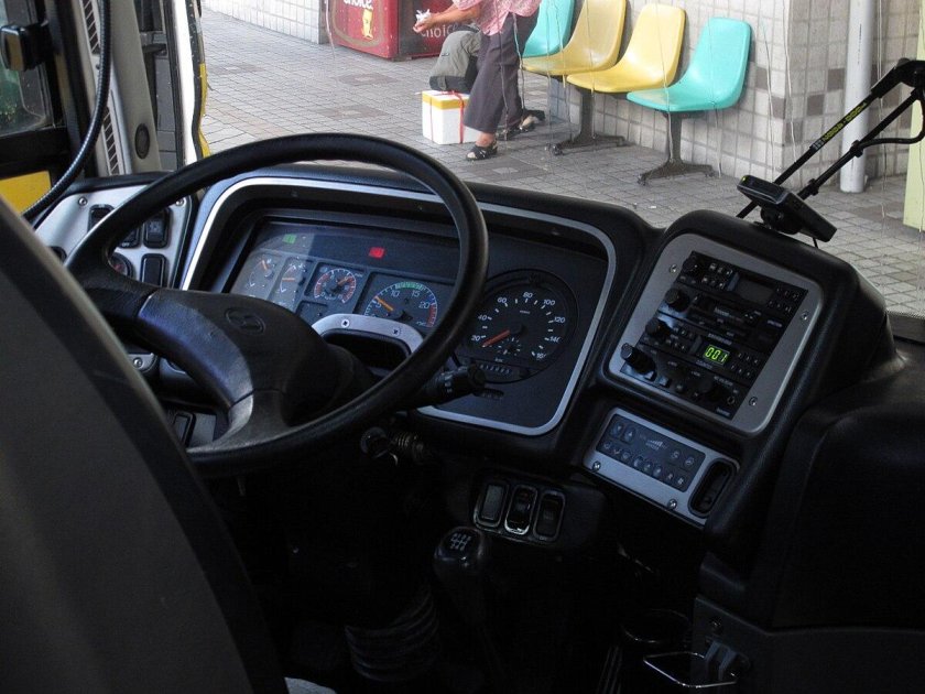 Hyundai Aerocity 540. Салон водителя